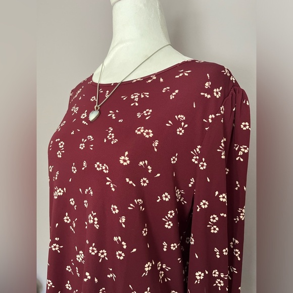 Ann Taylor Long Sleeve Blouse Shirt Maroon Floral Pattern Size Medium - Picture 2 of 10